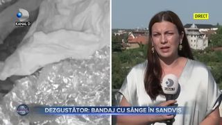 Dezgustator - bandaj cu sange in sandvis