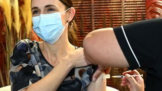 Țara care prelungește lockdown-ul din cauza valului de infectări cu tulpina Delta