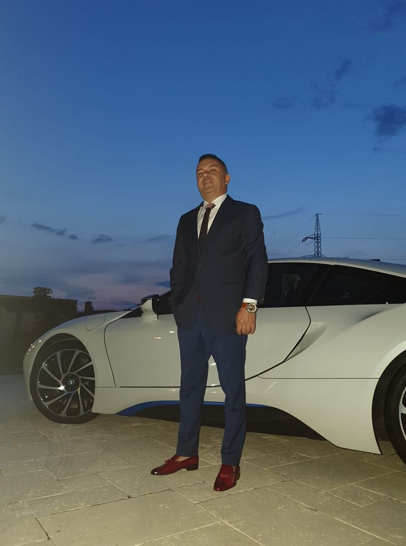 Filmul unui jaf de 500.000 de euro! Un fost șef al Finanțelor, prădat în timp ce distra în Thailanda