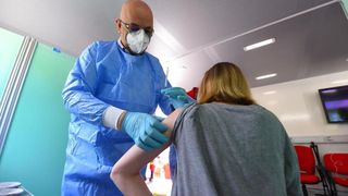 Raed Arafat a vorbit despre un posibil lockdown. Ce îi așteaptă pe români din septembrie