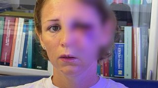 Scene dramatice într-un supermarket din Italia. O româncă a fost bătută de către un necunoscut