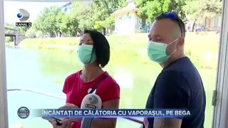 &Icirc;nc&acirc;ntați de călătoria cu vaporașul, pe Bega