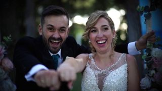 Mireasa din SUA a trimis unui cuplu o factură de neprezentare