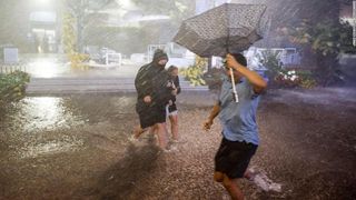 Opt oameni au murit la New York, în urma inundațiilor