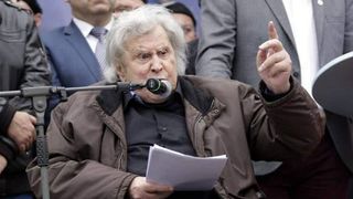 a murit compozitorul grec Mikis Theodorakis