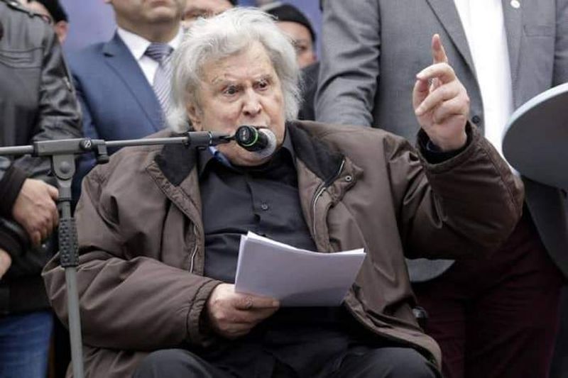 a murit compozitorul grec Mikis Theodorakis
