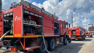 Un incendiu de vegetaţie uscată a izbucnit la Poligonul Capu Midia, în urma tragerilor antiaeriene