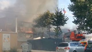 Incendiu devastator la Mamaia, mai multe terase &icirc;n flăcări