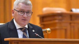 Niciun parlamentar PNL nu va participa la şedinţa de plen de joi după amiază, a anunțat Florin Roman