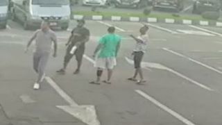 Bărbatul care a spulberat intenționat cu mașina un angajat al unei spălătorii s-a predat