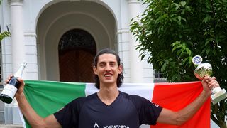 Nou record mondial: Un italian de 21 de ani a doborât recordul de memorie. A ținut minte un număr din 630 de cifre