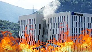 VIDEO | Incendiu la cel mai mare mall din Brașov. Au fost chemați pompierii din 4 localități