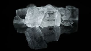 Masinile de cuburi de gheata produc si fulgi? Iata raspunsul din partea unui furnizor profesionist!