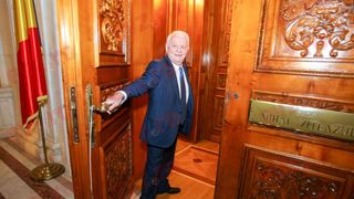 Fostul lider PSD, Viorel Hrebenciuc, condamnat la 3 ani de închisoare cu executare. Vezi și alte sentințe definitive în același dosar