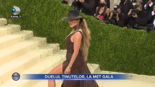 Duelul tinutelor la MET Gala