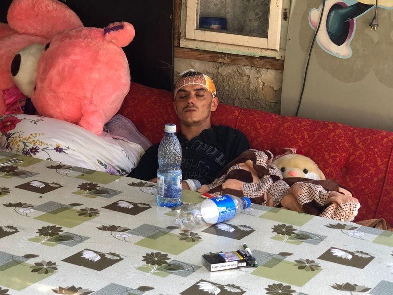 Șoferul din Brăila care a lovit  intenționat cu mașina un tânăr NU a fost reținut