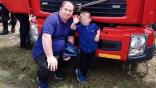 VIDEO | Rămas fără soţie şi cu o grămadă de datorii pe cap, un ambulanţier din Braşov şi-a pus capăt zilelor