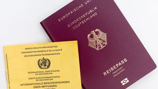 Certificatul COVID: De când devine obligatoriu în România în mall-uri, restaurante şi nunţi?