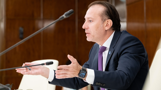 Noi restricții adoptate vineri de Guvern. Certificatul verde COVID-19, obligatoriu în restaurante, săli de sport și alte spații publice