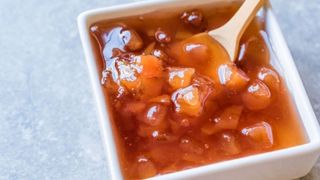 C&acirc;t se fierbe dulceaţa de gutui: Reţeta buncii