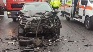 Accident grav la Dumbrăveni &icirc;ntre un TIR şi trei maşini: O persoană a ajuns &icirc;n stare gravă la spital