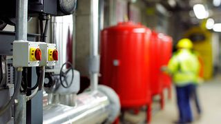 Incendiu de proporții în Ploiești la rafinăria Lukoil. A fost emis și un mesaj RO- Alert