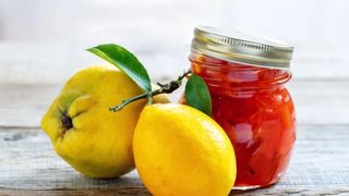 Cum se face dulceaţa de gutui? Cea mai simplă reţetă