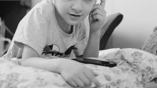 Șocant: Un băiat de 10 ani a fost ademenit și agresat de un bărbat într-o anexă a gospodăriei