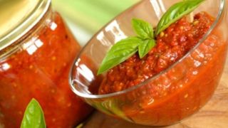 Zacuscă de vinete cu gogoșari: Reţetă simplă