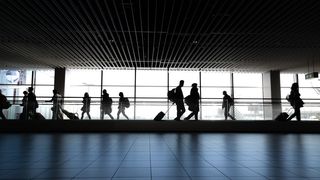 Pasageri mai puțini. Mai multe companii aeriere au &icirc;nceput să anuleze zborurile din și spre Rom&acirc;nia