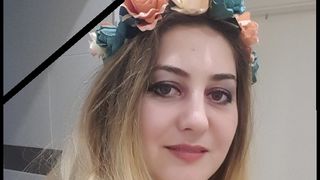 O asistentă de 34 de ani, infectată cu COVID, a murit la o zi după ce fetița ei născută prematur a decedat