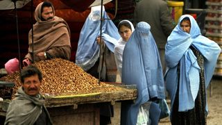 Afganistanul se întoarce la vechile pedepse. Liderul talibanilor a declarat: ”Nimeni nu ne va spune cum ar trebui să fie legile noastre”