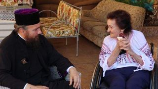 VIDEO| Ea este nepoata secretă a lui Arsenie Boca. La vârsta de 90 de ani face primele declarații despre miracolele care au salvat-o