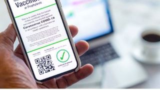 Certificatul digital al UE privind COVID-19 devine obligatoriu pentru personalul medical: Cine refuză să prezinte certificatul digital va avea contractul de muncă suspendat pentru 30 de zile