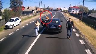 VIDEO | Un șofer din Constanța s-a ales cu dosar penal după ce a șicanat în trafic un TIR și a provocat un accident intenționat
