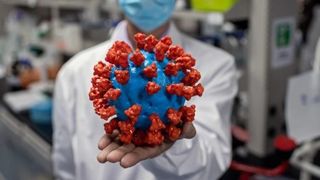 Bilanț coronavirus. Un nou record NEGRU atins &icirc;n valul 4. Doi copii uciși de COVID-19