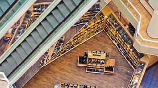 La ce oră se &icirc;nchid azi, 1 octombrie 2021, magazinele, mall-urile şi supermarketurile?