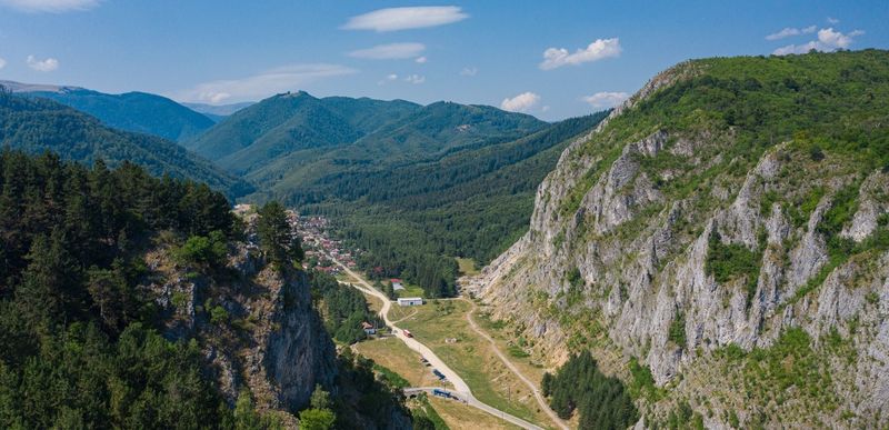 roventura sâmbătă de la ora 15