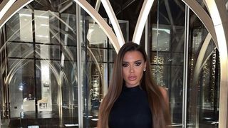 Andra Volos de la Puterea Dragostei, împreună cu Cosmin Contra. Cei doi se află la Belgrad