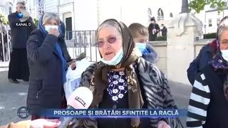 Prosoape și brățări sințite la raclă