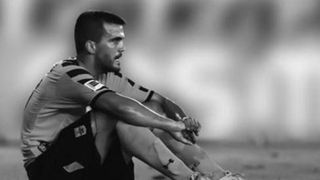 fotbalist grec găsit mort în mașină