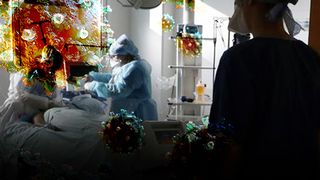 VIDEO | La fiecare 3 minute și 15 secunde, un părinte, un bunic sau un partener de viață moare lângă alți bolnavi care cer cu disperare aer