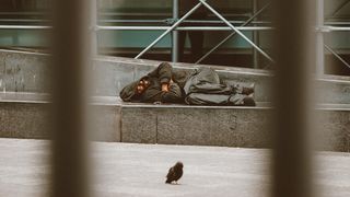 Povestea impresionantă a cerșetorului român care a uimit Franța: ,,Să fim mândri că-l avem printre noi”