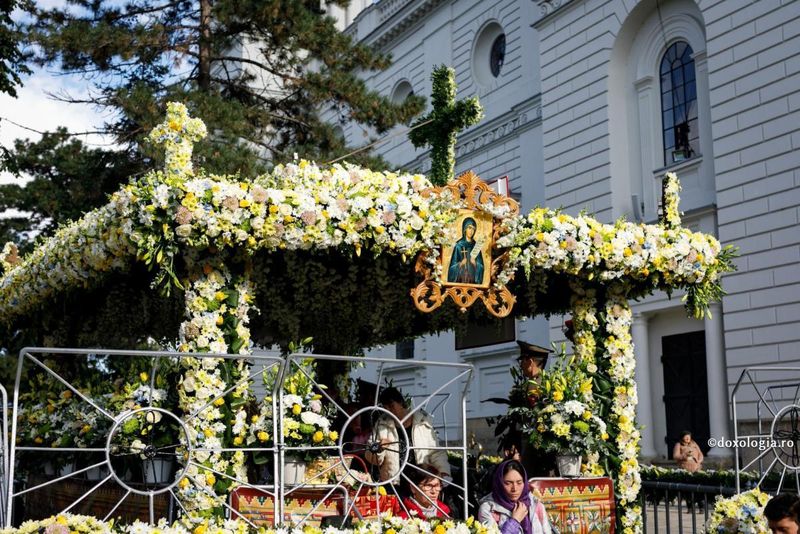 Sărbătoare azi, 15 octombrie 2021 - Calendar ortodox: Sfânta Parascheba