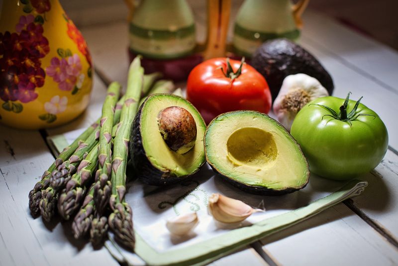 Câte calorii are un avocado? Beneficii şi contraindicaţii