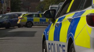 Un băiețel de 6 ani din UK a fost torturat și ucis de mama vitregă