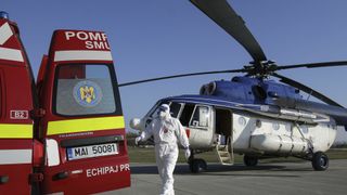 Ministerul Sănătății: Alți 5 pacienți COVID-19 au fost transferați duminică în Ungaria