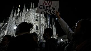 VIDEO | Proteste în Italia, după ce certificatul Covid a devenit obligatoriu