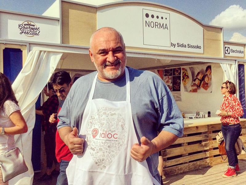 Celebrul chef  Sissoko Sidia a murit din cauza infectării cu noul coronavirus.