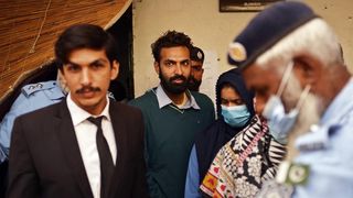 Fiică de ambasador, decapitată de cel căruia i-a refuzat cererea în căsătorie